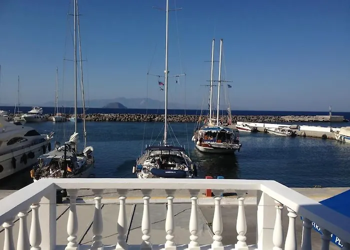 Marina Square * Skála