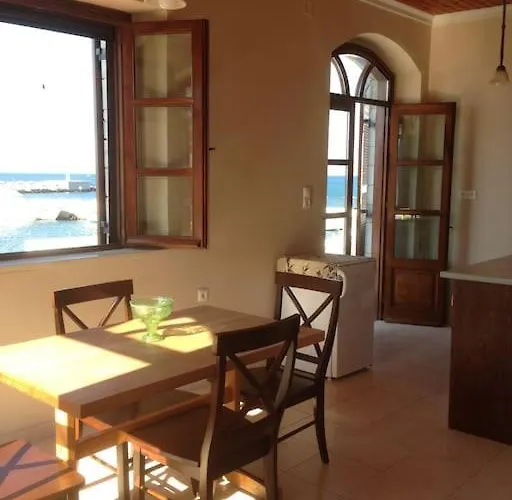 Marina Square Skála